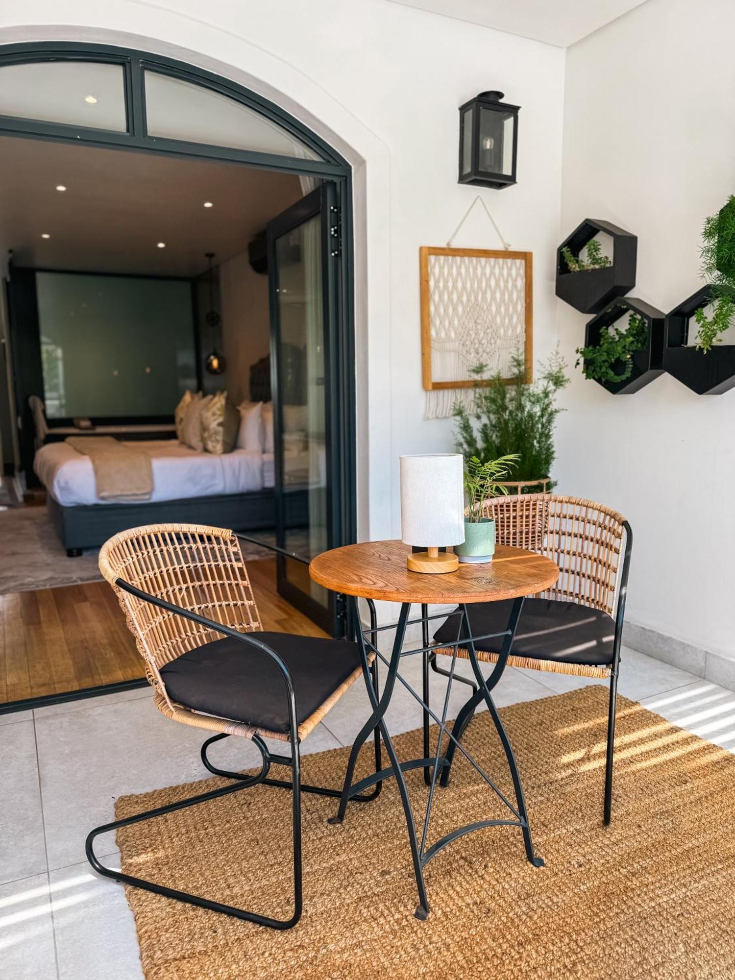 Le Petit Manoir Boutique Hotel Franschhoek Εξωτερικό φωτογραφία